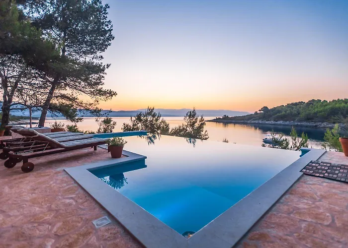 Hvarisca Villa Basina